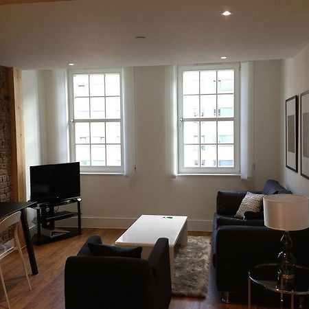 Max Serviced Apartments Commercial Road Лондон Екстериор снимка