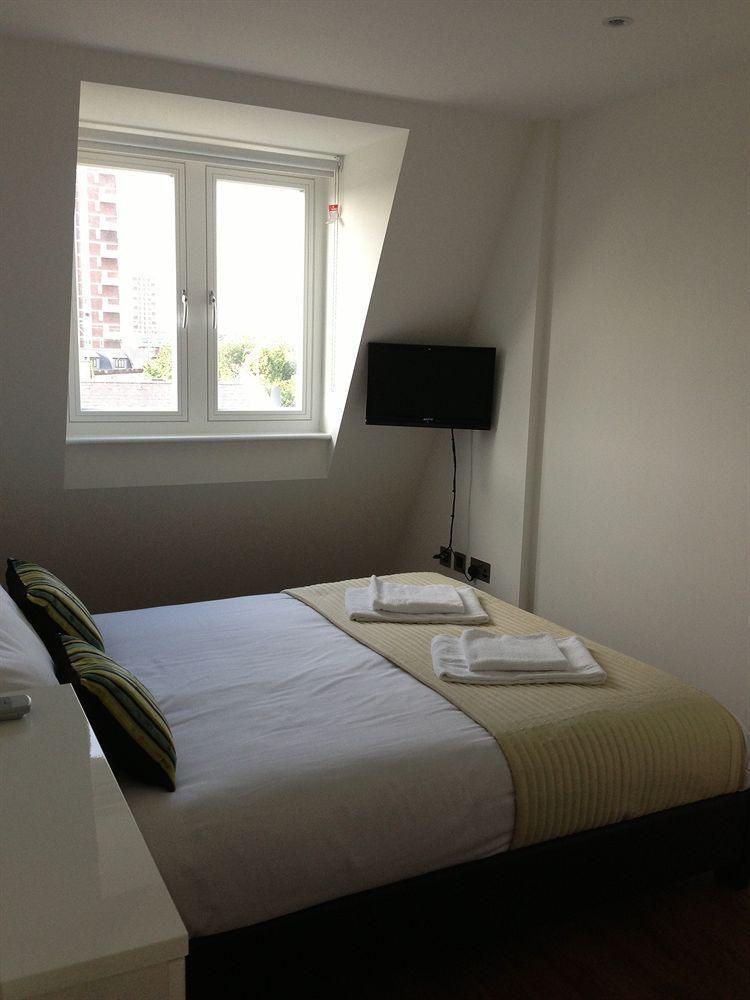 Max Serviced Apartments Commercial Road Лондон Екстериор снимка